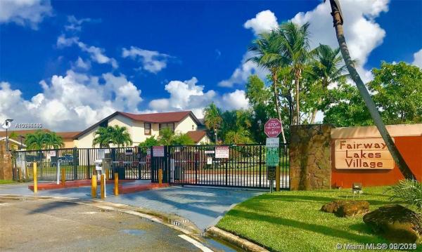 Fontainebleau Park West Villas, 900 NW 106th Ave Cir, Fountainebleau, Florida 33172, image 2