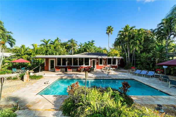 Biscayne Lawn, 1016 NE 114th St, Biscayne Park, Florida 33161, image 2