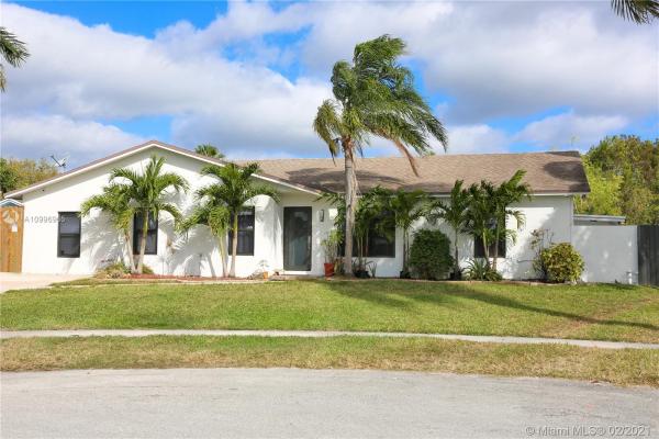 Princetonian, 12315 SW 255th Ter, Princeton, Florida 33032, image 2