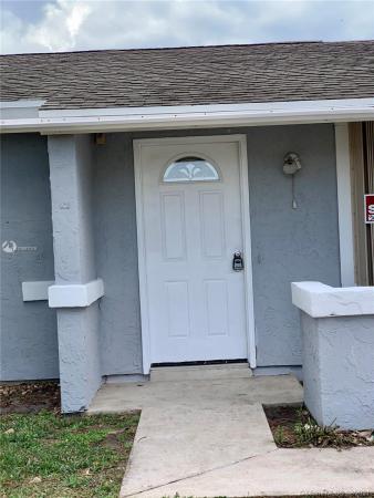 1526 SE Collette Cir, Florida 34952, image 2
