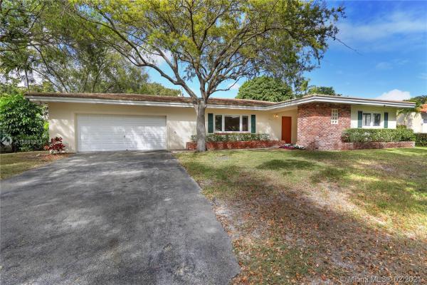 Riviera, 1439 Urbino Ave, Coral Gables, Florida 33146, image 2