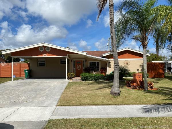 South Coral Homes, 9731 Martinique Dr, Cutler Bay, Florida 33189, image 2