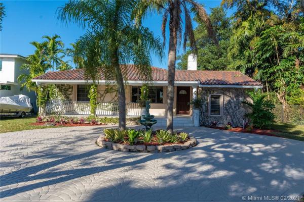 Country Club Estates, 1 E Corydon Dr, Miami Springs, Florida 33166, image 2