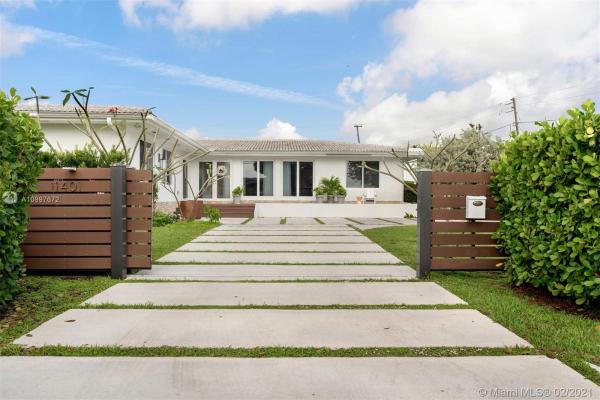 Sans Souci Estates, 11401 N Bayshore Dr, North Miami, Florida 33181, image 2