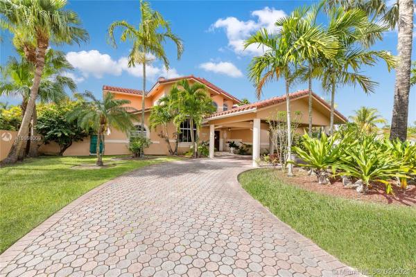 Muniz Estates, 12490 SW 97th St, The Crossings, Florida 33186, image 2