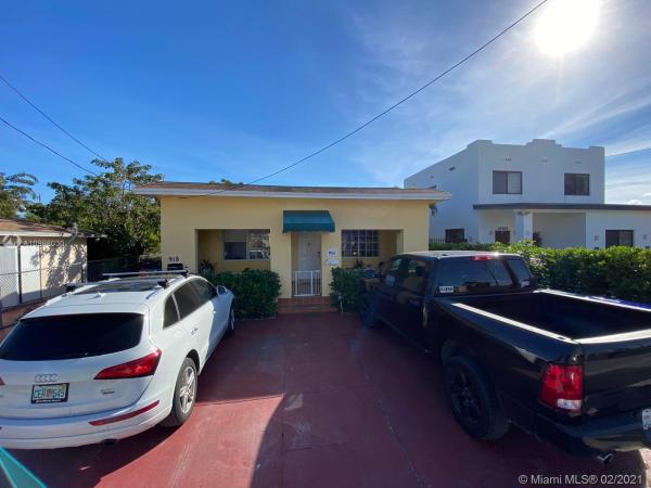 Stuarts, 916 SW 9th St, Miami, Florida 33130, image 2