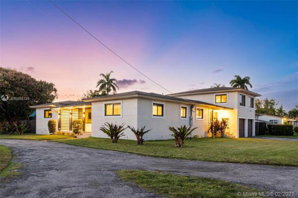 Biscayne Gardens, 275 N Biscayne River Dr, Golden Glades, Florida 33169, image 2