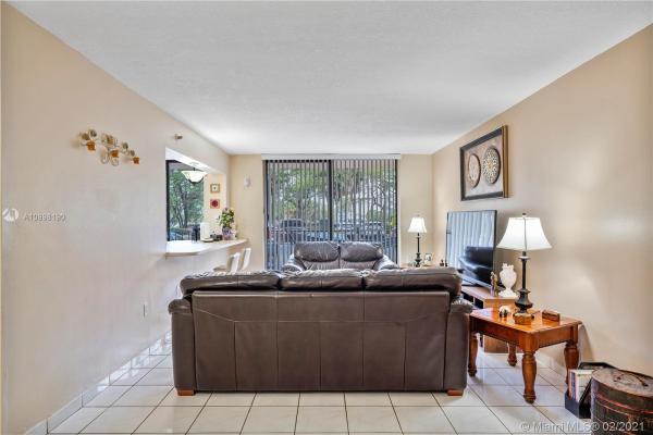 Winston Towers 600, 210 174th St #L11, Sunny Isles Beach, Florida 33160, image 2