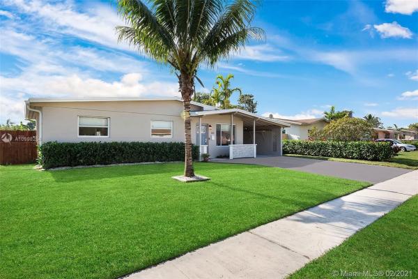 Sunrise Golf Village, 6220 NW 20th St, Sunrise, Florida 33313, image 2