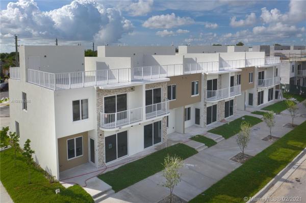 Vittoria Gardens, 13710 SW 259th Ln, Princeton, Florida 33032, image 2