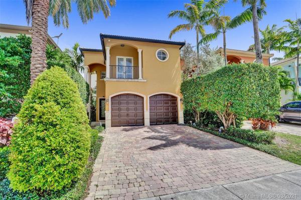 The Palms At Eastern Shores, 1677 NE 35th Ave #8, North Miami Beach, Florida 33160, image 2