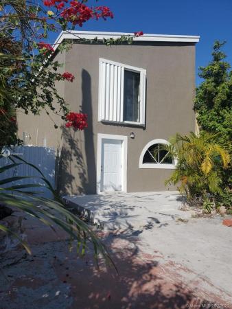 Kings Gardens, 4528 NW 185th St, Miami Gardens, Florida 33055, image 2