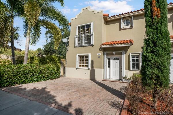Villas Of Barcelona, 9401 SW 77th Ct #9401, Kendall, Florida 33156, image 2
