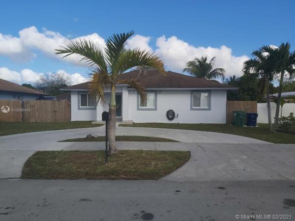 Venetian Gardens, 16215 NW 41st Ave, Miami Gardens, Florida 33054, image 2