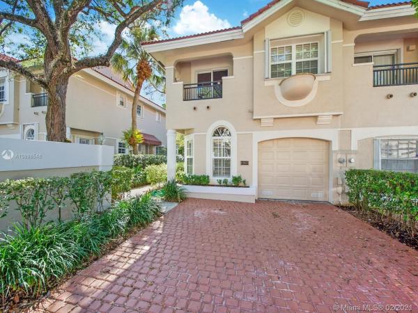 Via Floresta, Pinecrest, Florida 33156, image 2