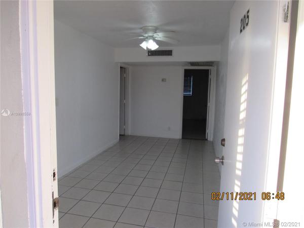 Hemingway Villa, 9375 SW 40th Ter #205, Olympia Heights, Florida 33165, image 2