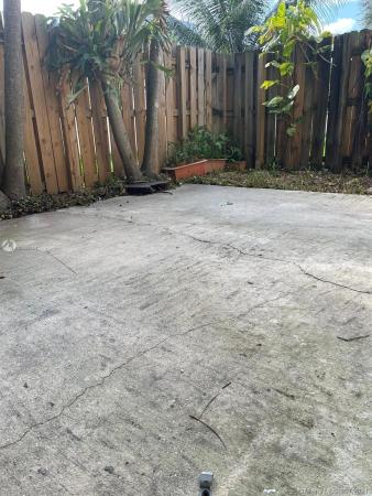 Kendale Lakes Townhouses, 8725 SW 137th Ave #8725, Kendale Lakes, Florida 33183, image 2