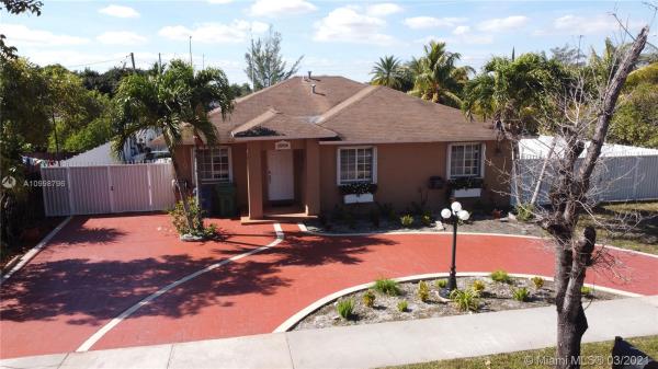 Venetian Gardens, 15930 NW 41st Ave, Miami Gardens, Florida 33054, image 2