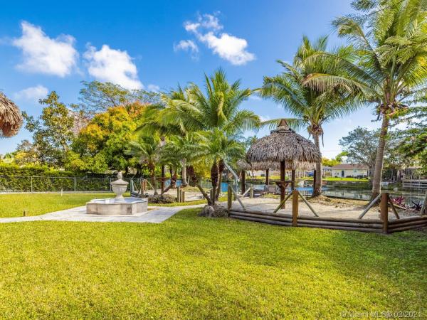 Point Royale, 19401 Sterling Dr, Cutler Bay, Florida 33157, image 2