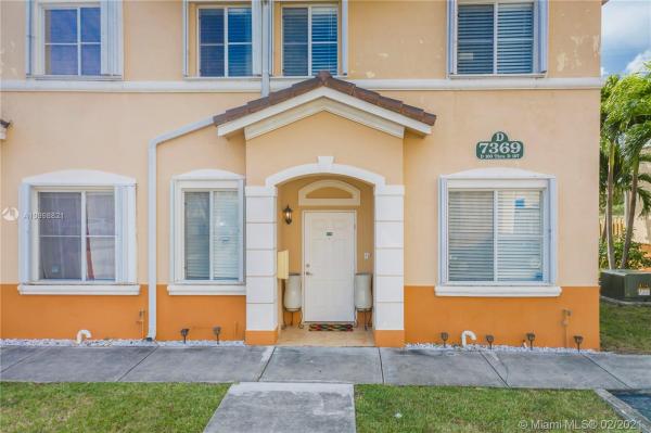 Shoma Villas At Country Club Of Miami, 7369 NW 174th Ter #100, Country Club, Florida 33015, image 2