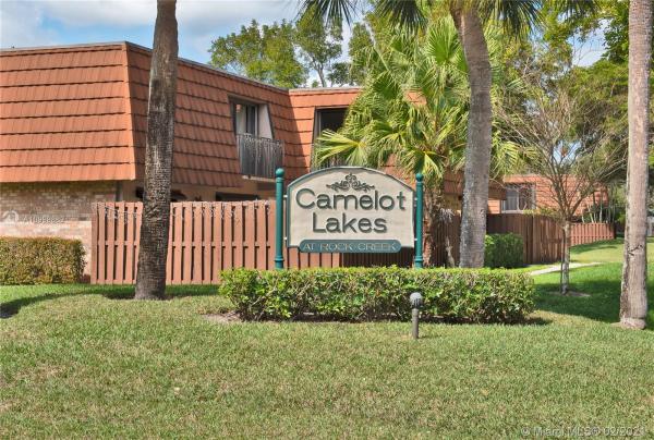 Camelot Lakes, 4043 Wimbledon Dr, Cooper City, Florida 33026, image 2