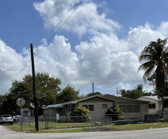 Arch Creek Estates, 1400 NE 151st St, Golden Glades, Florida 33162, image 2