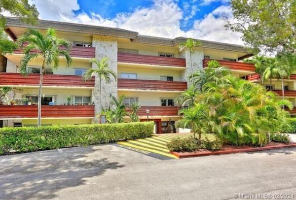 Villa Capri, 1205 Mariposa Ave #321, Coral Gables, Florida 33146, image 2