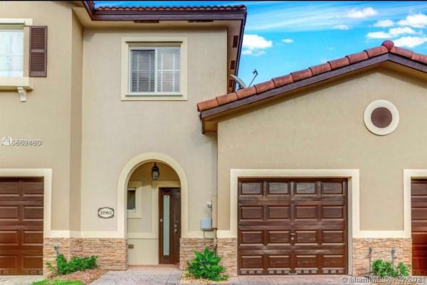 The Palms At Isles Of Bayshore, 22163 SW 89th Ave, Cutler Bay, Florida 33190, image 2