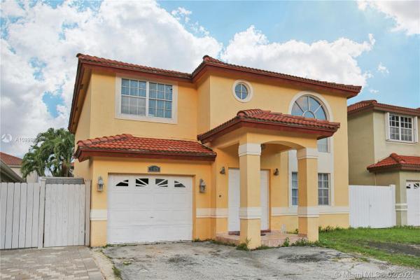 Marbella Park, 19670 NW 85th Ave, Hialeah, Florida 33015, image 2