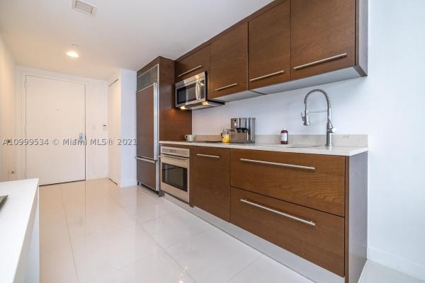 Icon Brickell Tower 2, 495 Brickell Ave #3108, Miami, Florida 33131, image 2