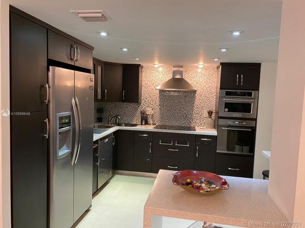 Winston Towers 200, 251 174th St #1912, Sunny Isles Beach, Florida 33160, image 2
