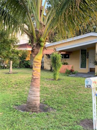 Heritage Estates, Hollywood, Florida 33024, image 2