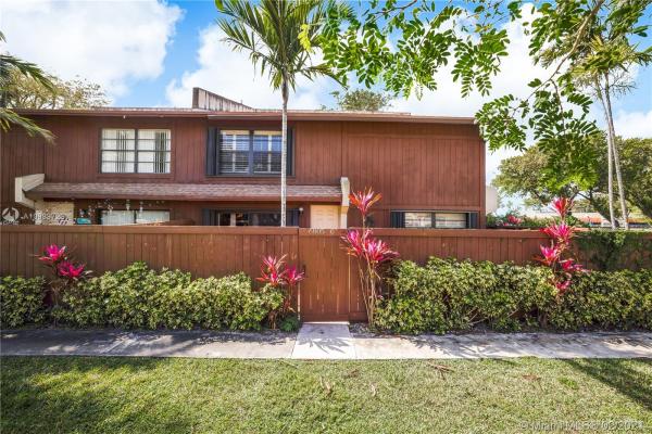 Snapper Village, 6805 SW 116th Ct #C41, Kendall, Florida 33173, image 2