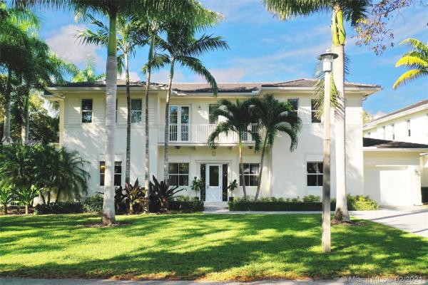 The Villas At Cotorro Avenue, 1133 Cotorro Ave, Coral Gables, Florida 33146, image 2