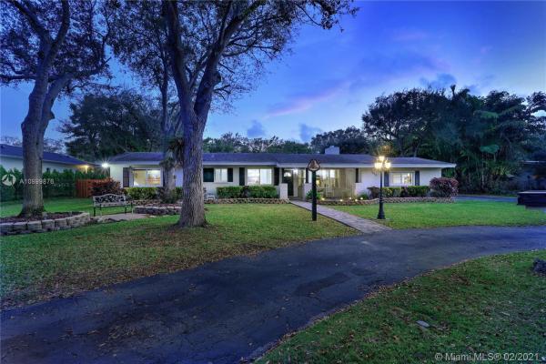 Pinecrest Residential, 7820 SW 122nd St, Pinecrest, Florida 33156, image 2