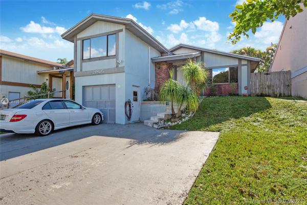 Montego Bay, 21805 SW 99th Ave, Cutler Bay, Florida 33190, image 2