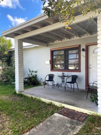 Sky Vista, 1550 NE 13th St, Homestead, Florida 33033, image 2