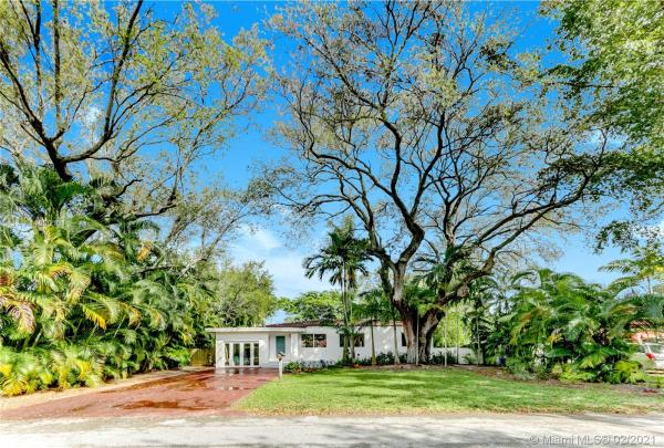 Biscayne Park No HOA, 12015 NE 11th Pl, Biscayne Park, Florida 33161, image 2