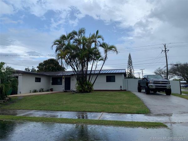 Cutler Ridge Pines, 8901 SW 198th Ter, Cutler Bay, Florida 33157, image 2