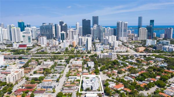 Eleven In The Roads, 529 SW 11th St #303, Miami, Florida 33129, image 2
