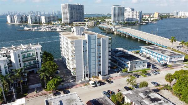 Villa Bay Vista, 2016 Bay Dr #504, Miami Beach, Florida 33141, image 2