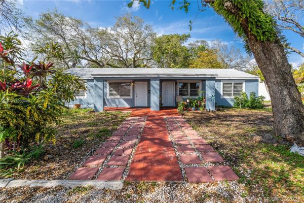 Green Oaks, 1521 NE 131st St, North Miami, Florida 33161, image 2