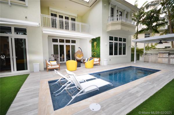 Grand Bay Estates, 24 Grand Bay Estates Cir, Key Biscayne, Florida 33149, image 2