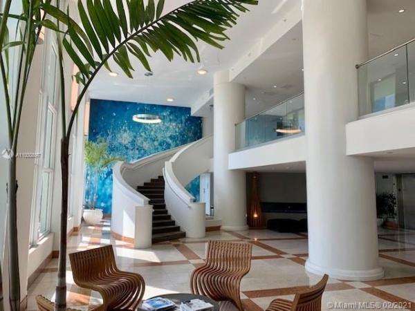 Island Pointe, 10350 W Bay Harbor Dr #4E, Bay Harbor Islands, Florida 33154, image 2