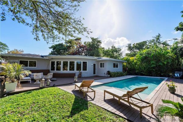 935 NE 88th St, Unincorporated Dade County, Florida 33138, image 2