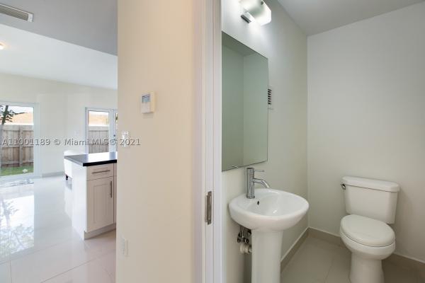 Vittoria Gardens, 13708 SW 259th St, Princeton, Florida 33032, image 3