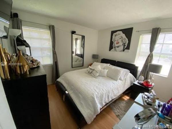 Monterey Village, 423 NE 210th Cir Ter #204-25, Ives Estates, Florida 33179, image 2