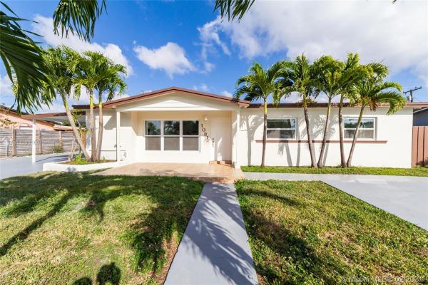 Coral Park Estates, 1031 SW 93rd Pl, Westchester, Florida 33174, image 2