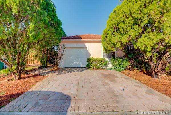 Victoria Parc, 14510 SW 156th Ave, Country Walk, Florida 33196, image 2