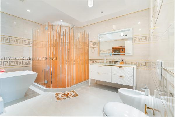 Bal Harbour Center, 9703 Collins Ave #2508, Bal Harbour, Florida 33154, image 2